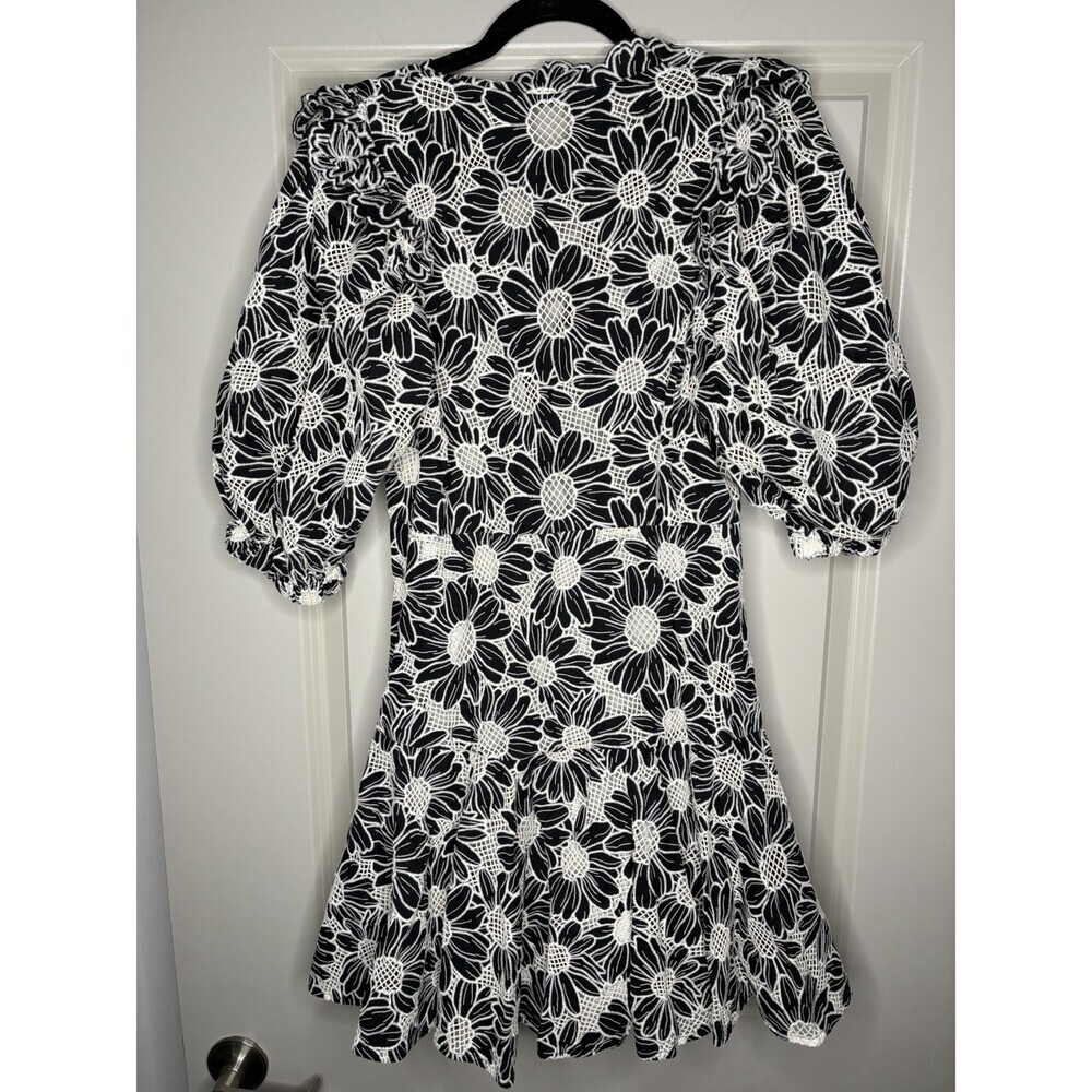 Sandro Audrey Flared Floral Mini Dress Black White Size 40 Short Sleeve V Neck - Picture 9 of 10